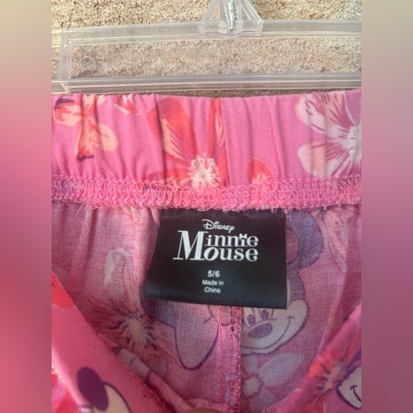 Disney 2 piece set Pink Floral Minnie Mouse  top size  5/6 - Picture 8 of 8